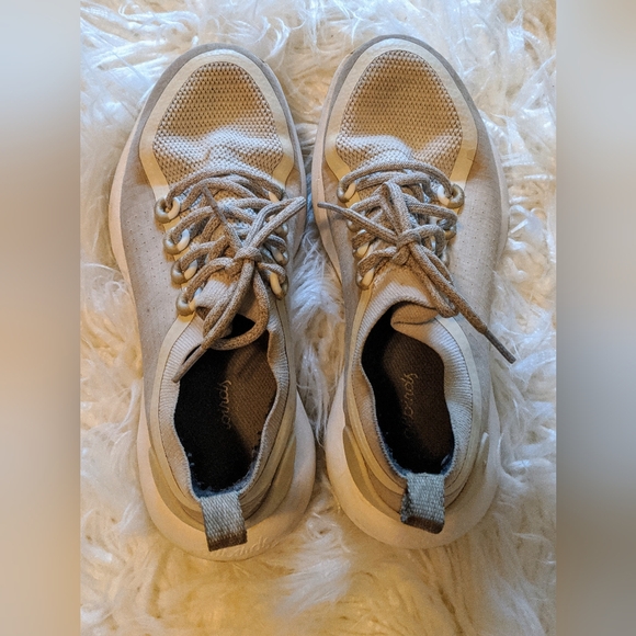 Allbirds Trail Runners SWT in Natural White sz 10 - Picture 2 of 11